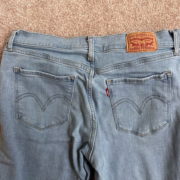 Levis Classic Bootcut Jeans - Picture 5 of 5
